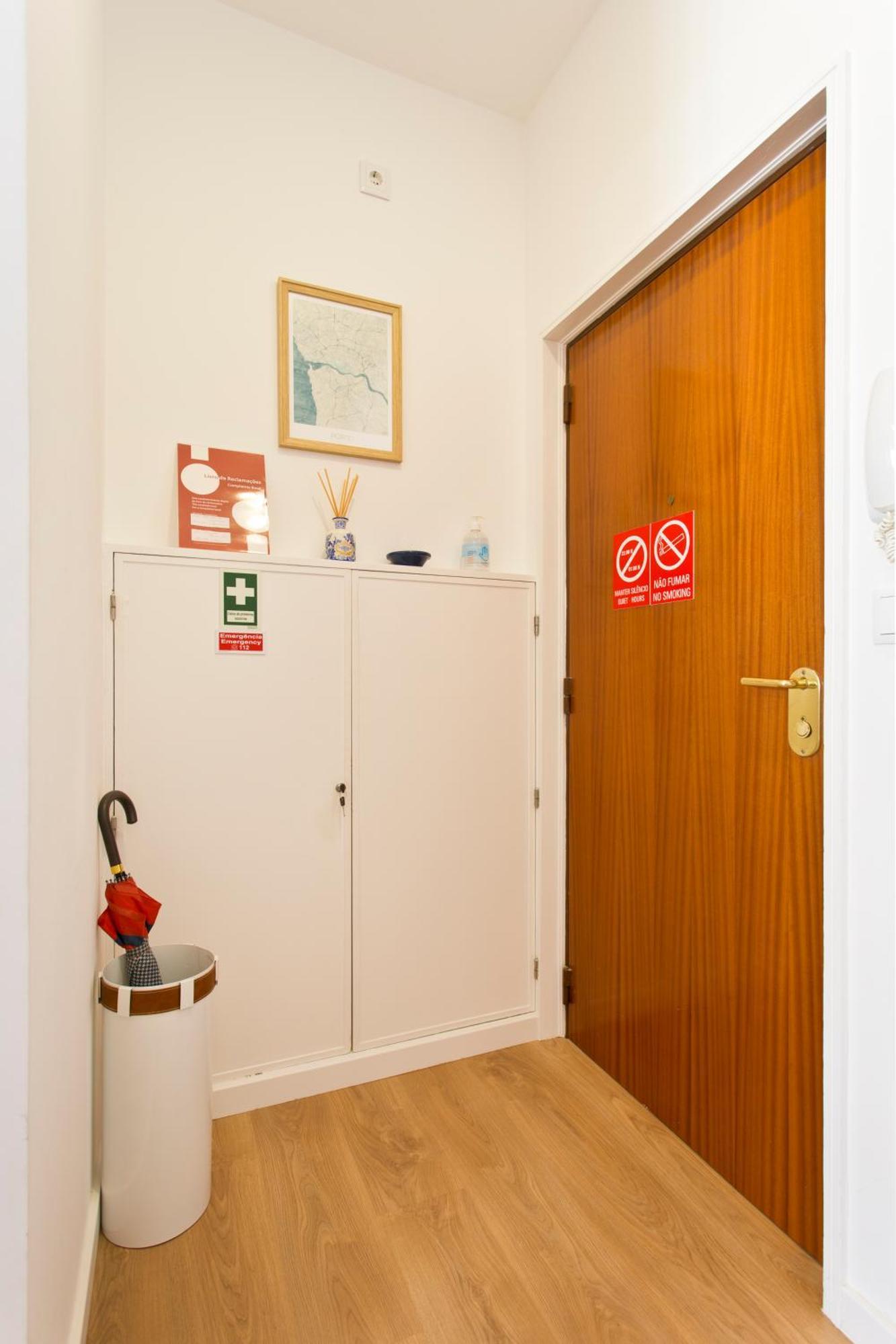 Casa Roberto - Studio Apartment, Lift, Ac, Car Parking - Extra Porto Buitenkant foto